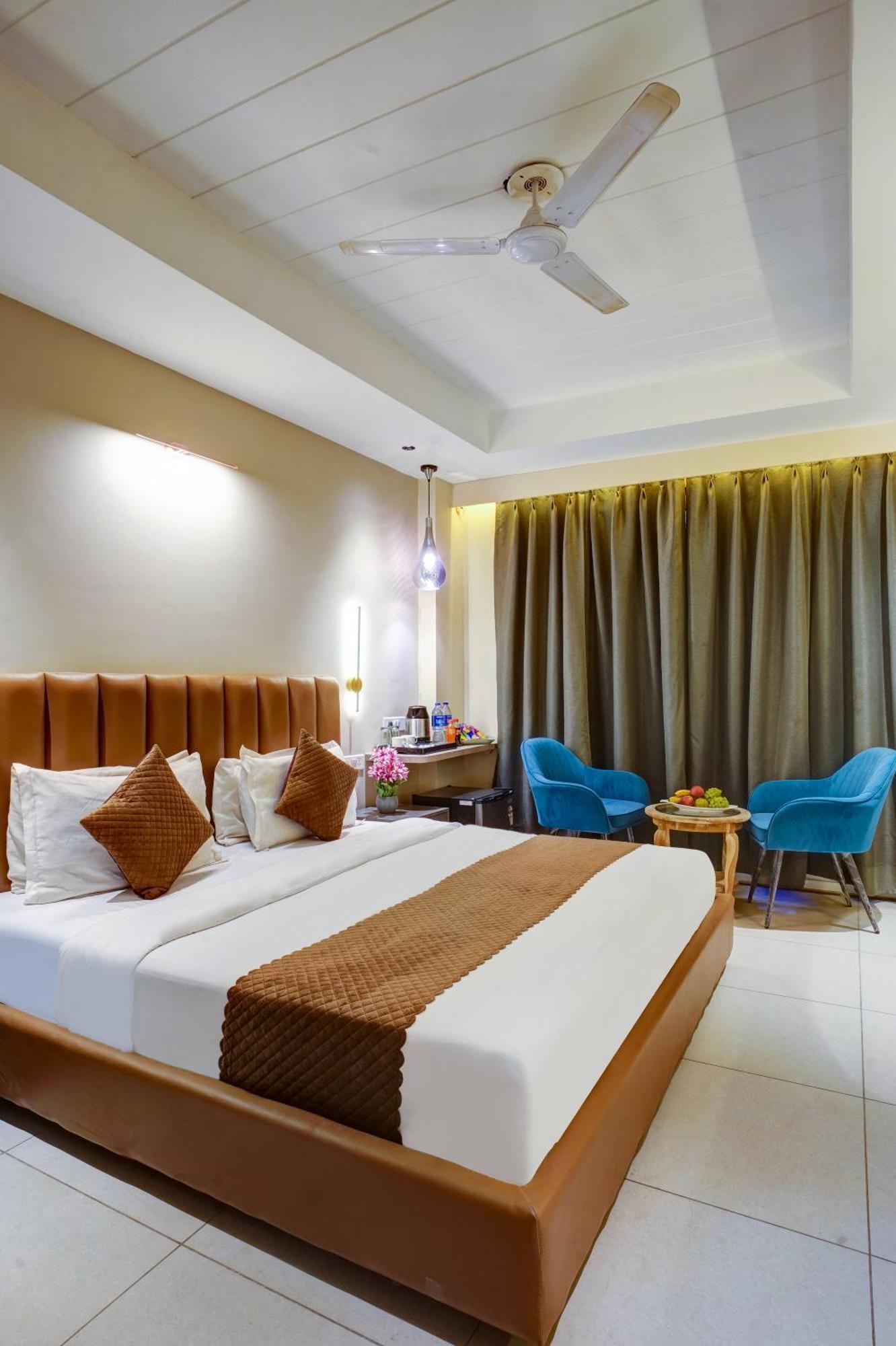 Rjk Stay - Sohna Road & Spaze It Park Gurgaon Exterior photo