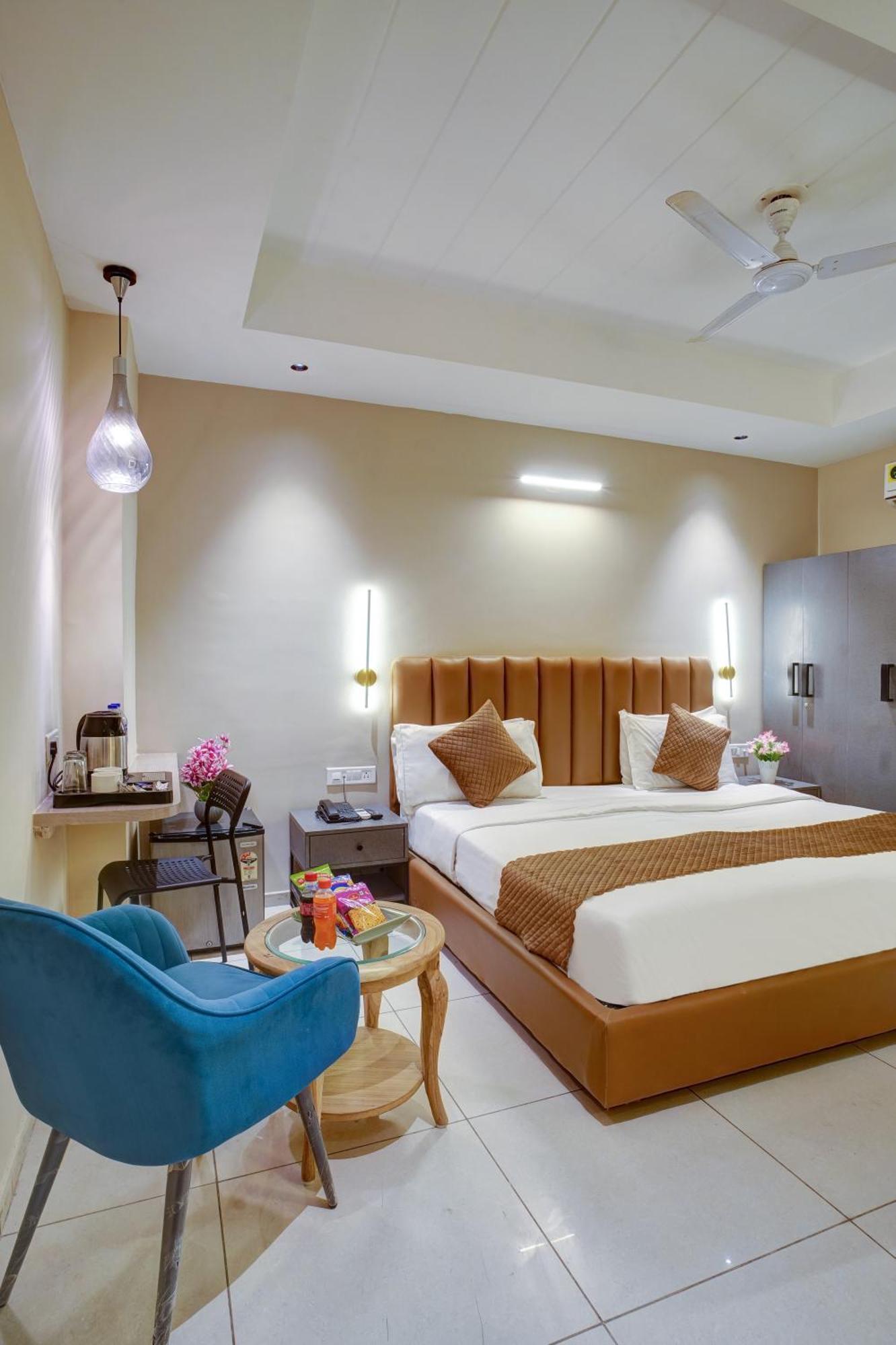 Rjk Stay - Sohna Road & Spaze It Park Gurgaon Exterior photo